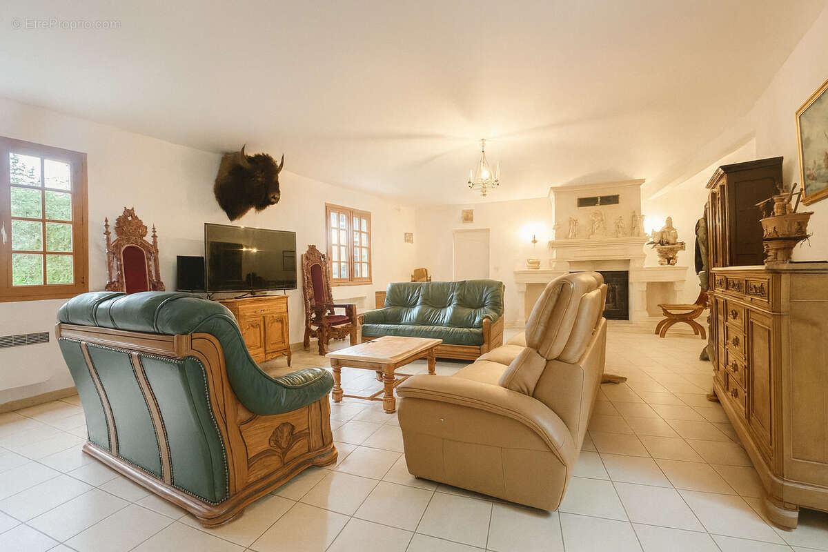 Maison à VERNEUIL-EN-HALATTE