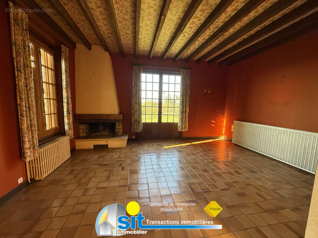 Maison à REVENTIN-VAUGRIS