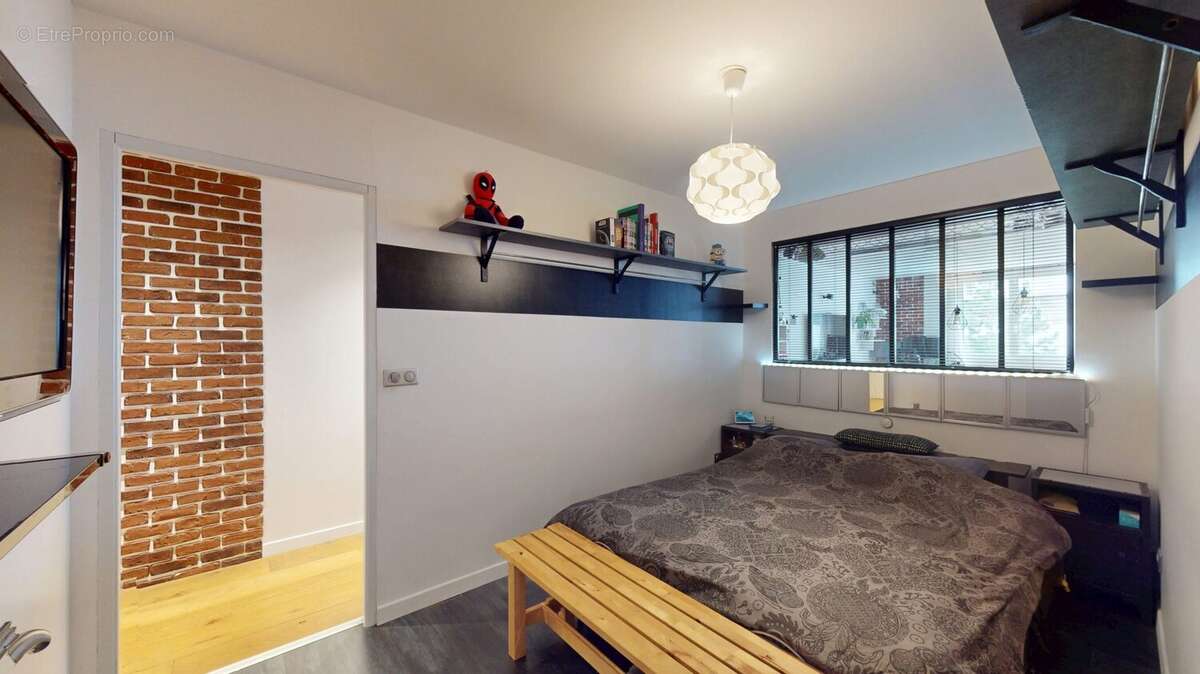 Appartement à PARIS-11E