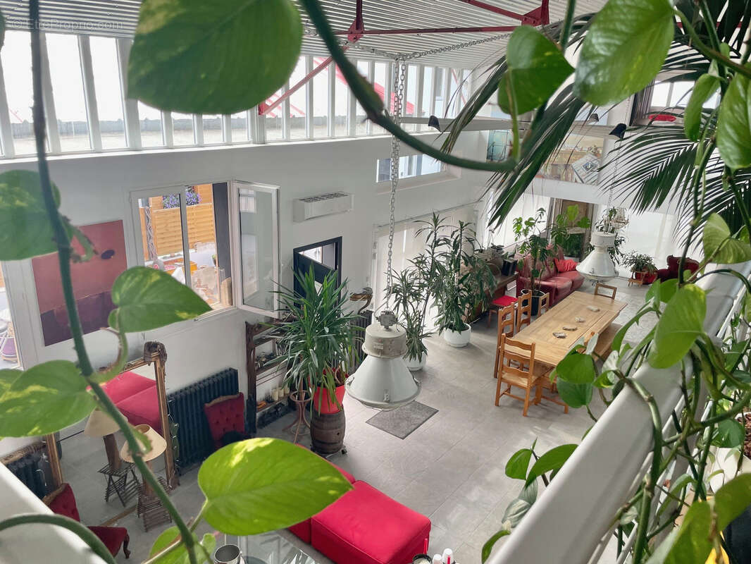 Autre à SAINT-MAUR-DES-FOSSES