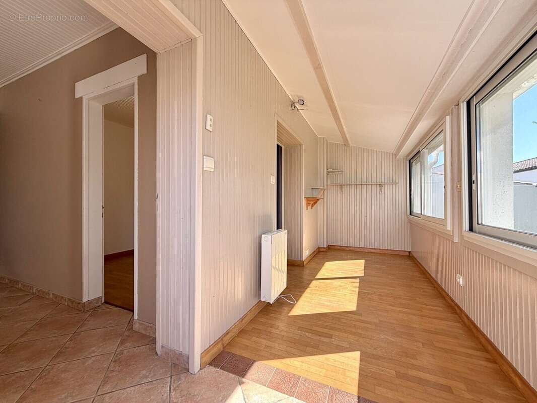 Bureau attenant chambre 1 - Maison à SAINT-HILAIRE-DE-RIEZ