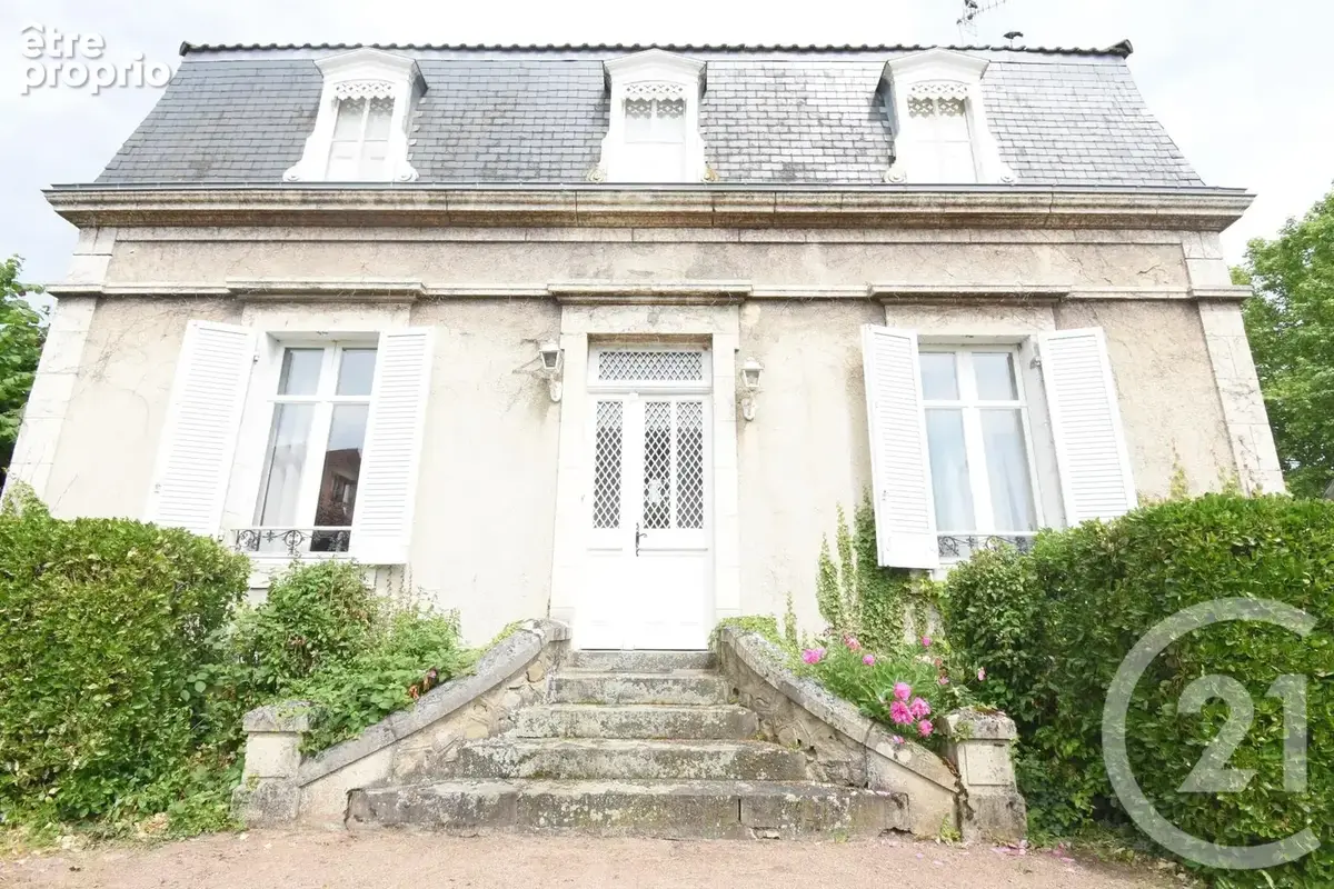 Maison 8 pièces 181 m² à vendre à Saint-Germain-Des-Fosses (03260) - photo 15