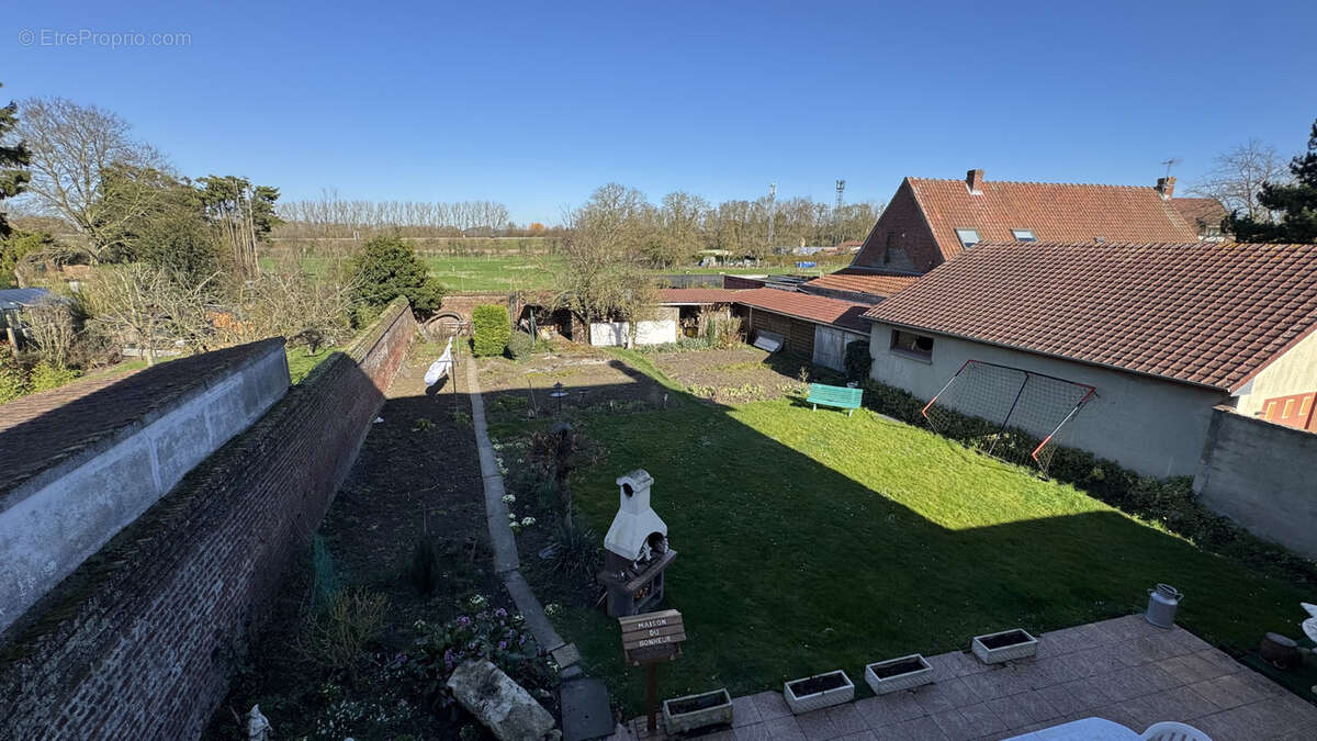 Maison à AIX-NOULETTE