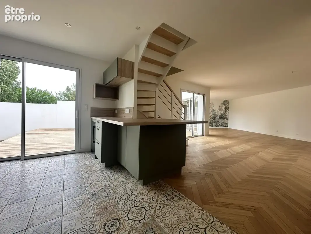 Maison 7 pièces 160 m² à vendre à La Rochelle (17000) - photo 4