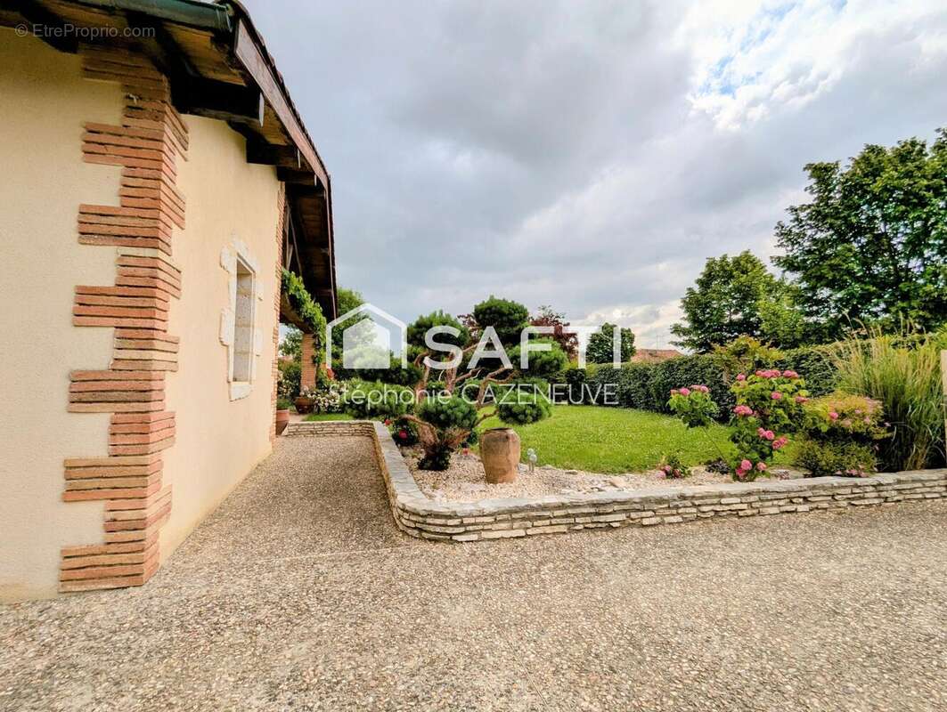 Maison 160 m² à Marestaing  - photo 7