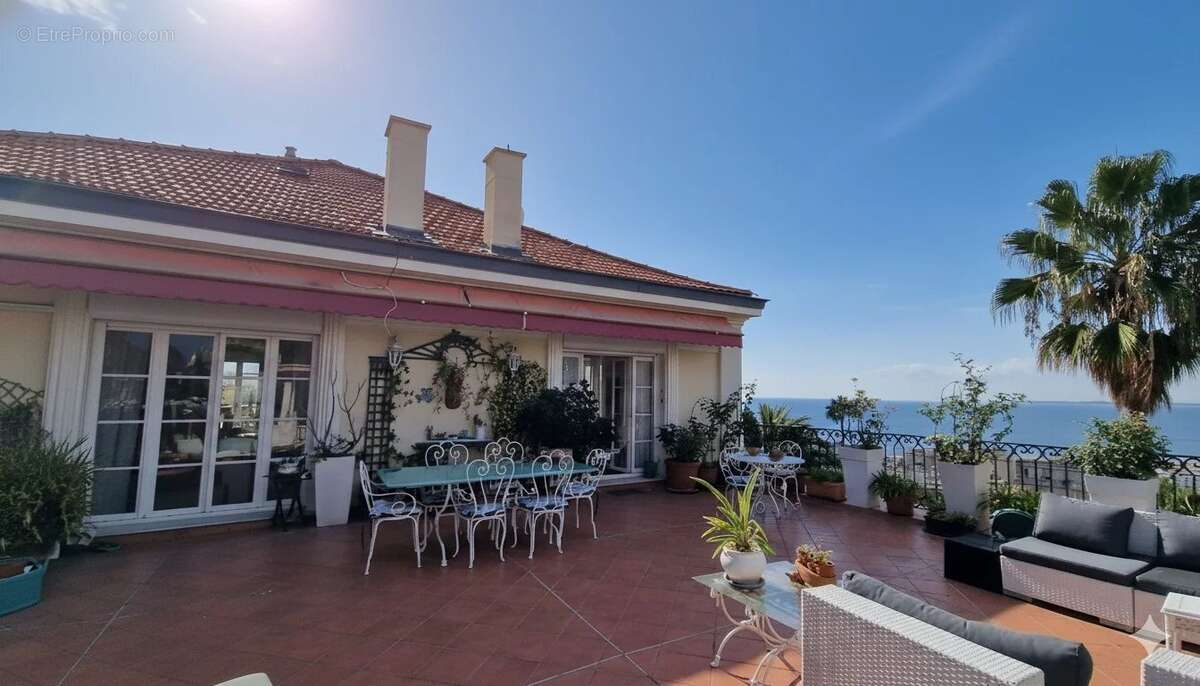 Appartement à NICE