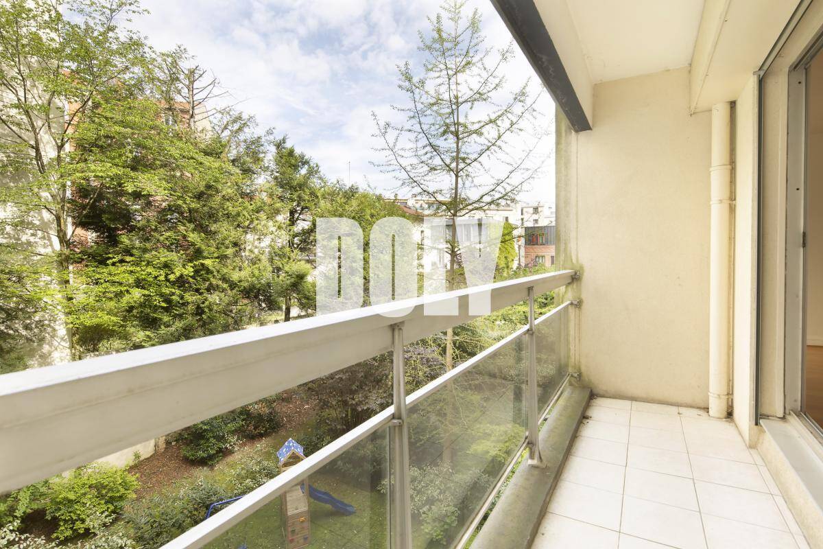 Appartement à PARIS-14E