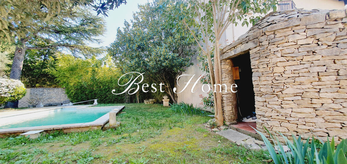 Maison à NIMES