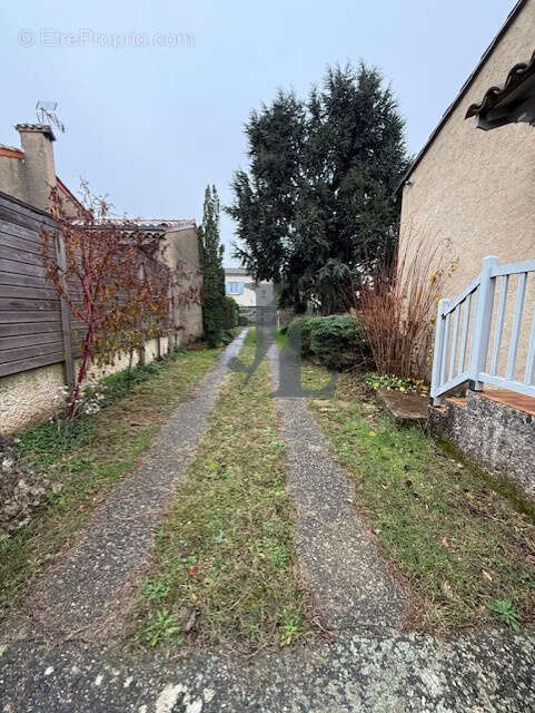 Maison à PORTES-LES-VALENCE