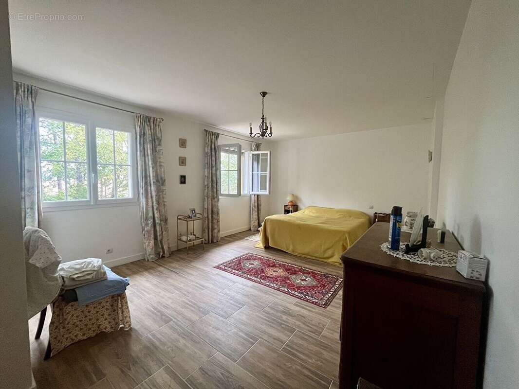 Villa 6 pièces - Vidauban - photo 9