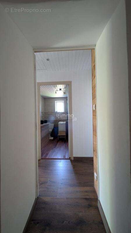 Maison à VILLARDEBELLE