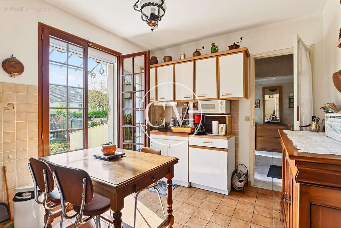 Maison à BOIS-D'ARCY