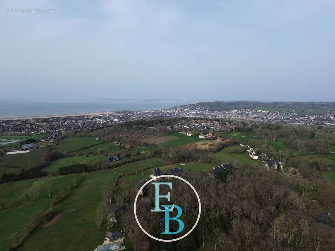 Appartement à DEAUVILLE