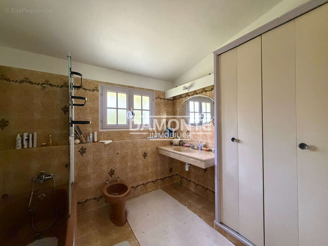 NOUVEAUTE- Propriété de T7 - photo 6