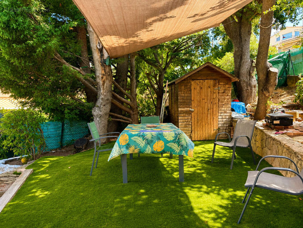 Appartement en rez-de-jardin avec 260 m2 d'extérieur   Les Lônes - photo 8