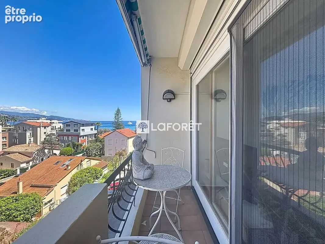 Roquebrune Cap Martin 2 pièces 30 .36 m2 - dernier étage - vue mer  - grande terrasse - photo 7