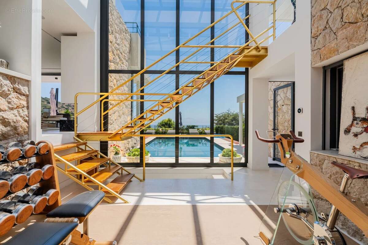 Maison à EZE