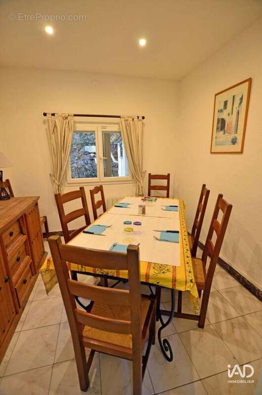 Photo 3 - Commerce à OPIO