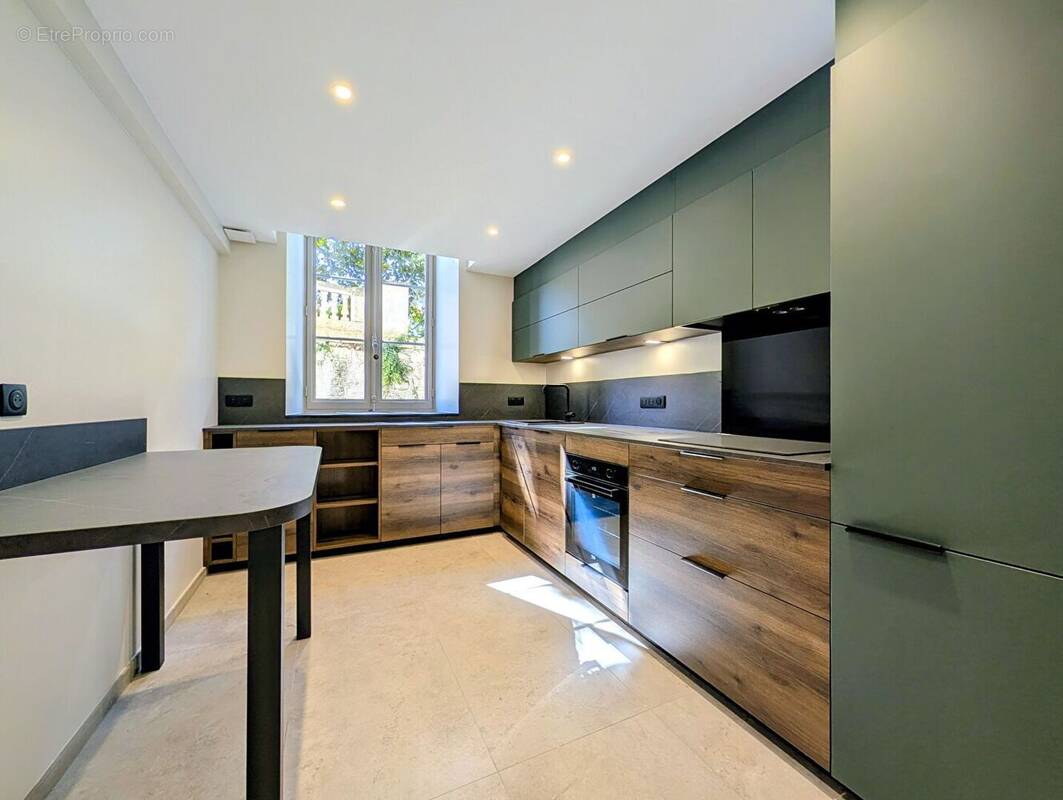 Appartement à AIX-LES-BAINS