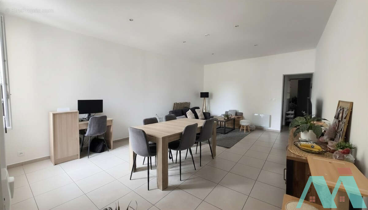 Appartement à SIGNES