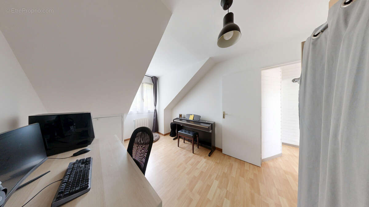 Maison à PLAISIR