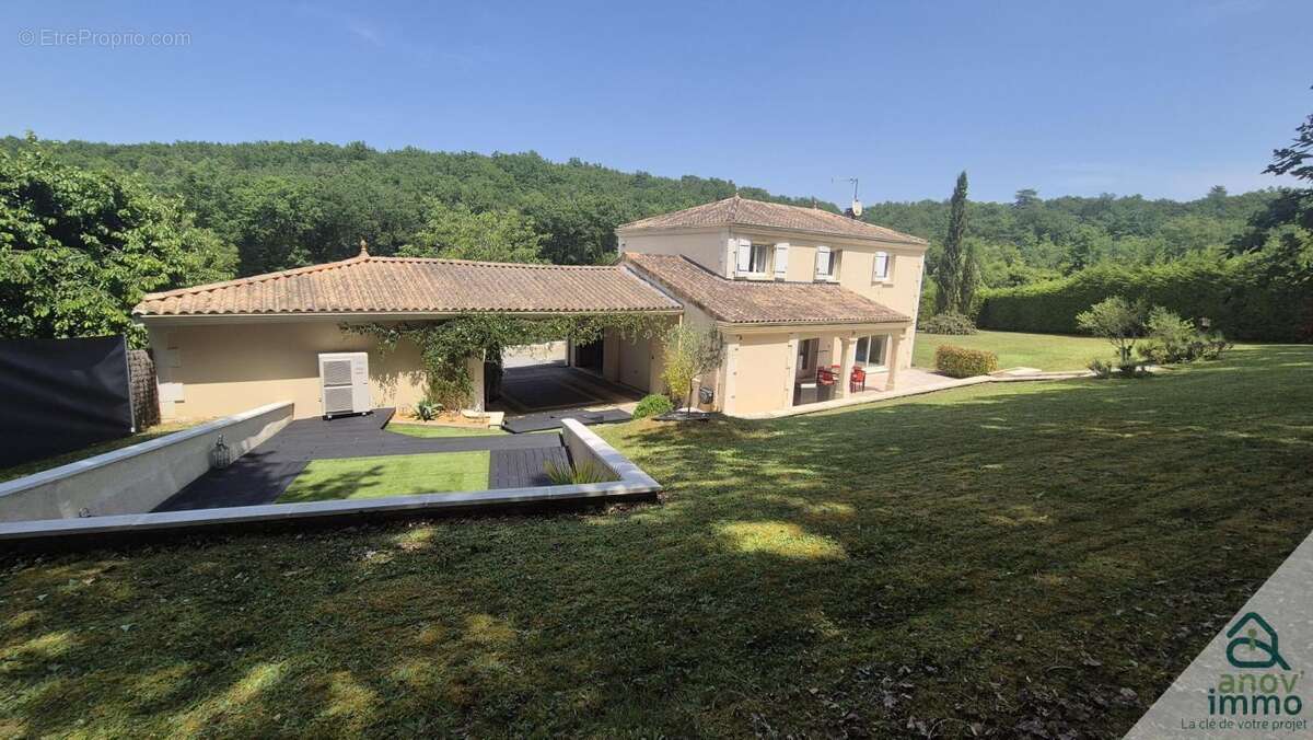 Maison à MOUTHIERS-SUR-BOEME