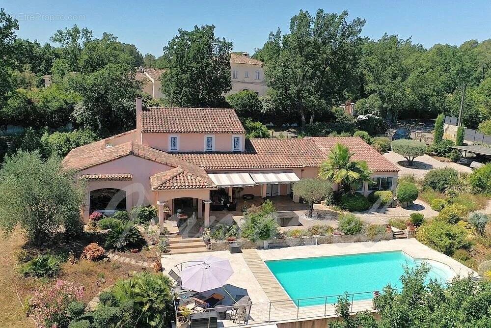 Maison à FAYENCE