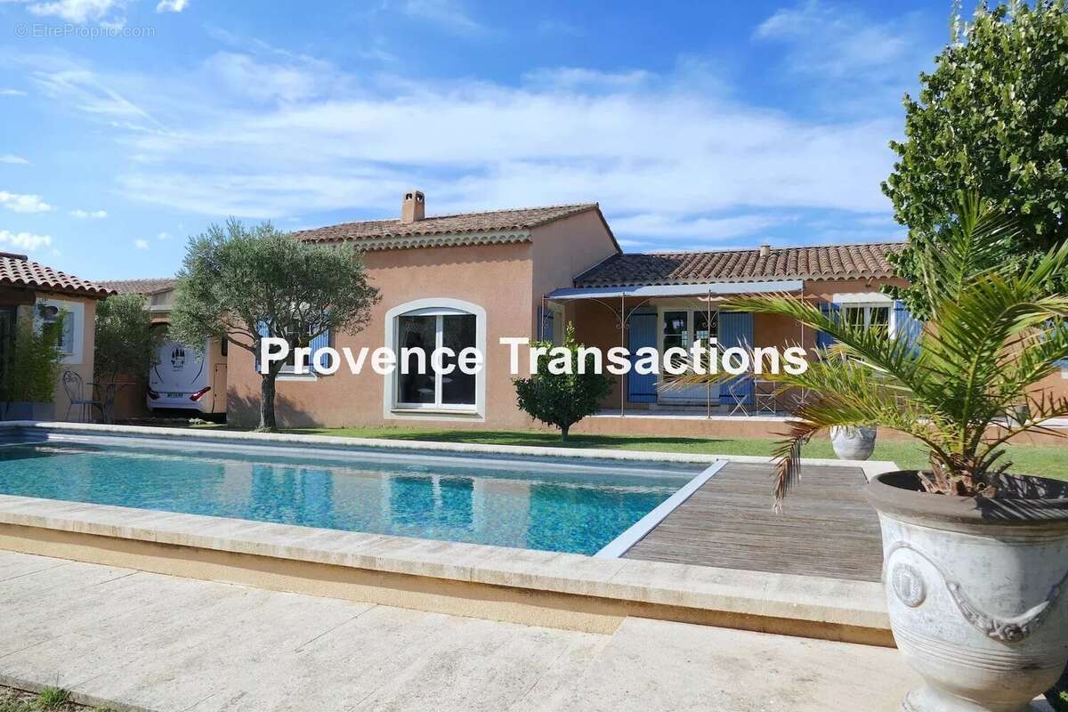 Maison à VACQUEYRAS