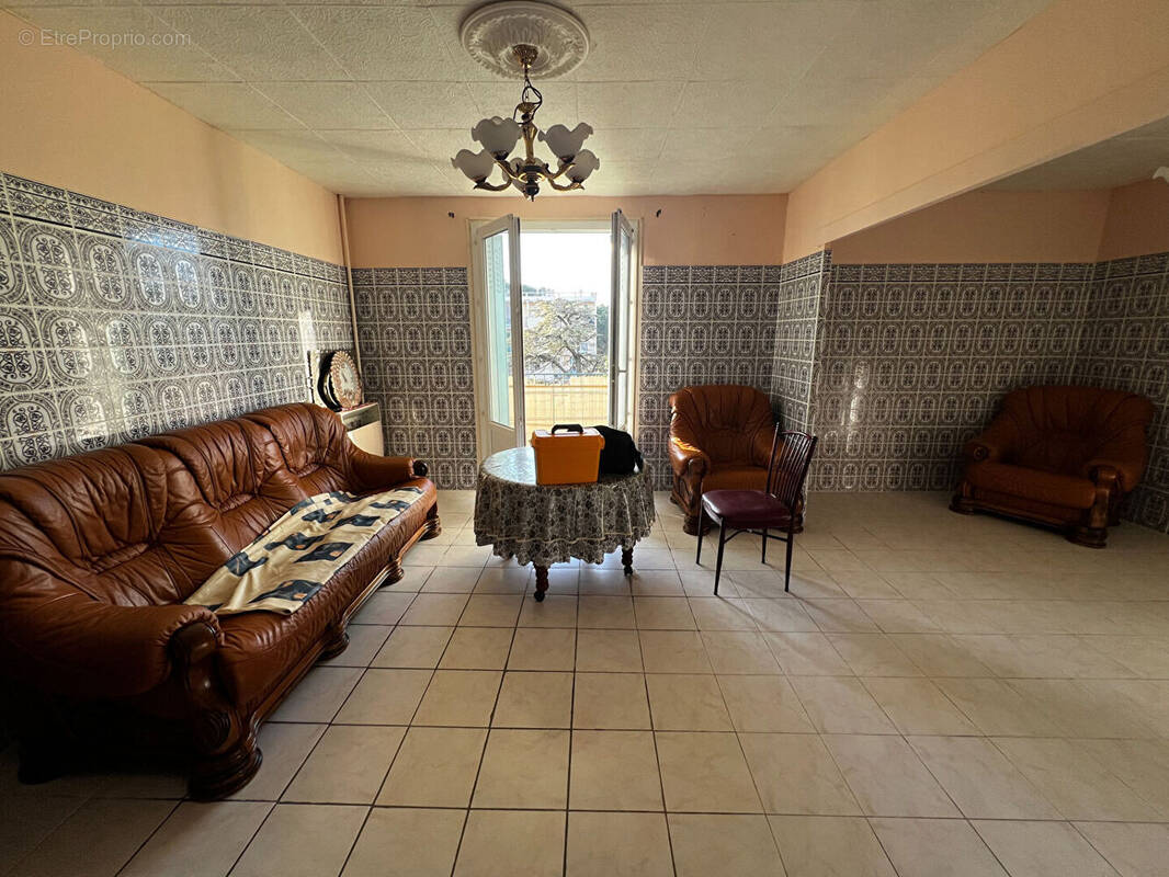 Appartement à SORGUES