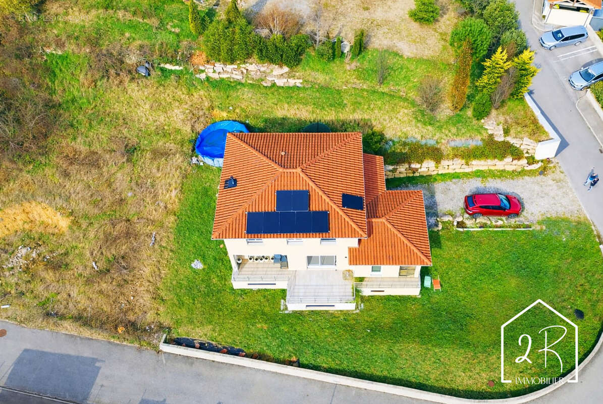 Maison à SERPAIZE