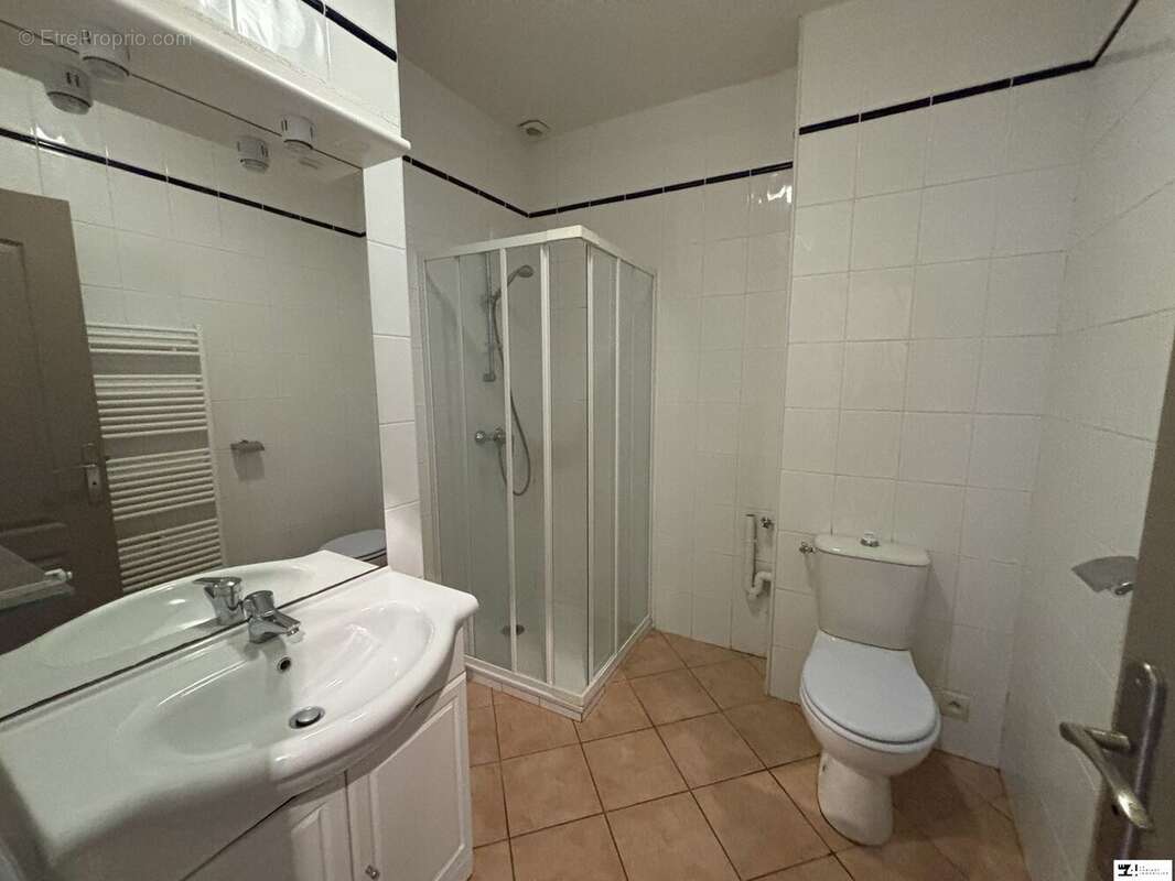 Appartement à CAZERES