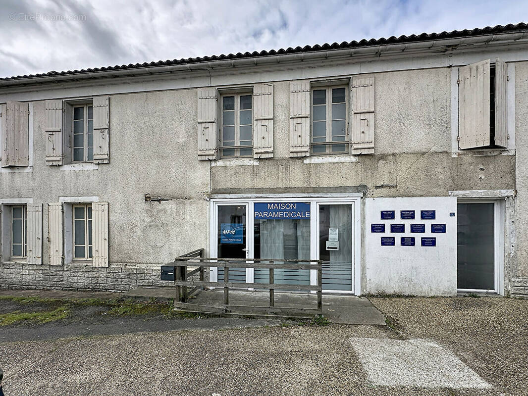 Appartement à SAINTES