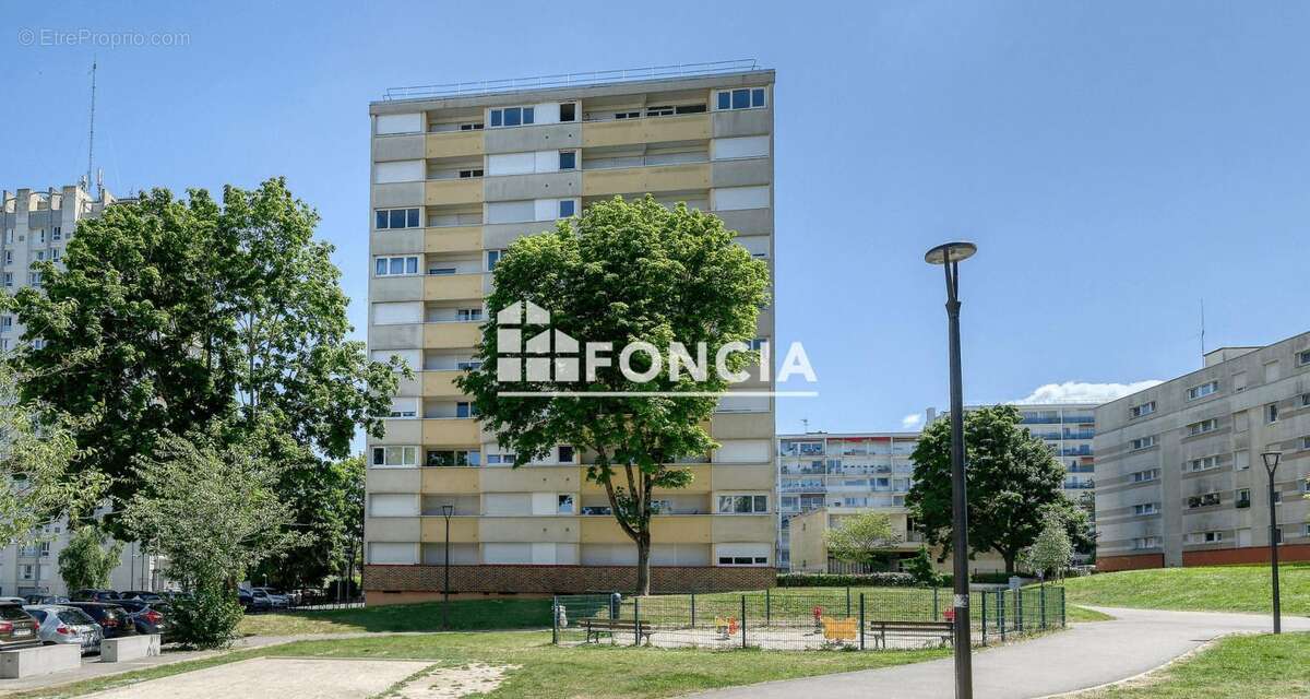 Appartement à MELUN