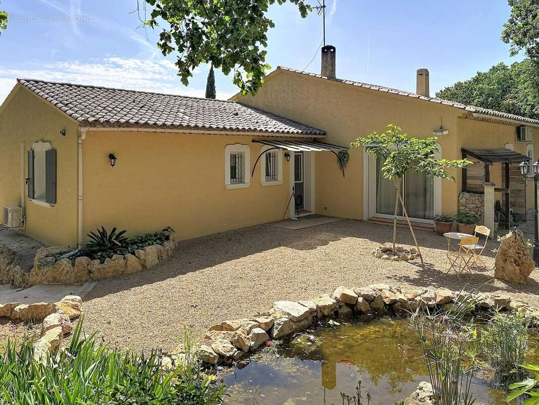 Photo 2 - Maison à SAINT-ANTONIN-DU-VAR