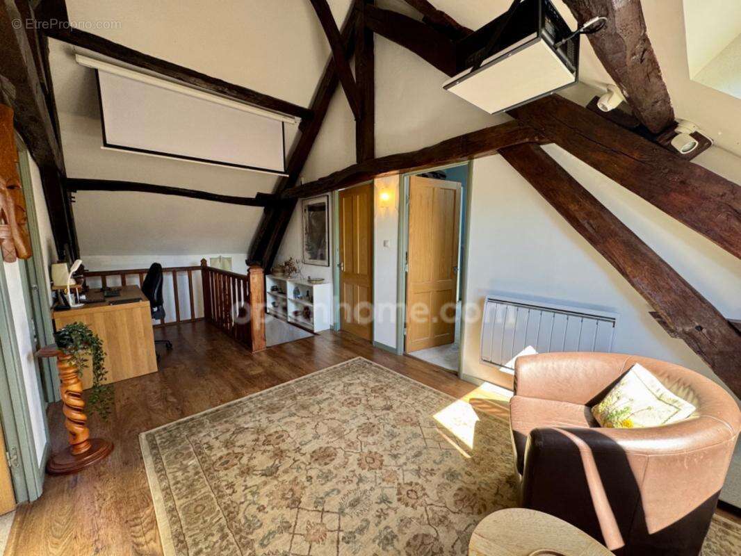 Superbe propriété pleine de charme avec dépendances CROZANT (23) - photo 14