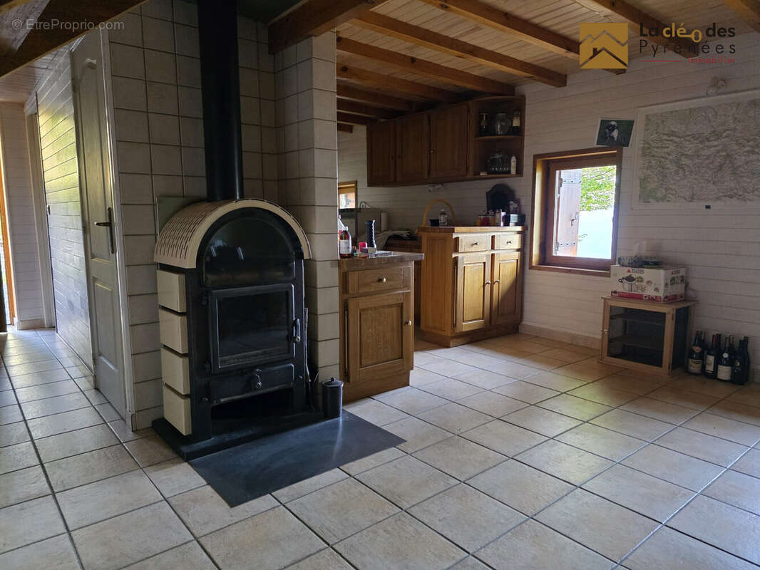 Maison à LUZ-SAINT-SAUVEUR