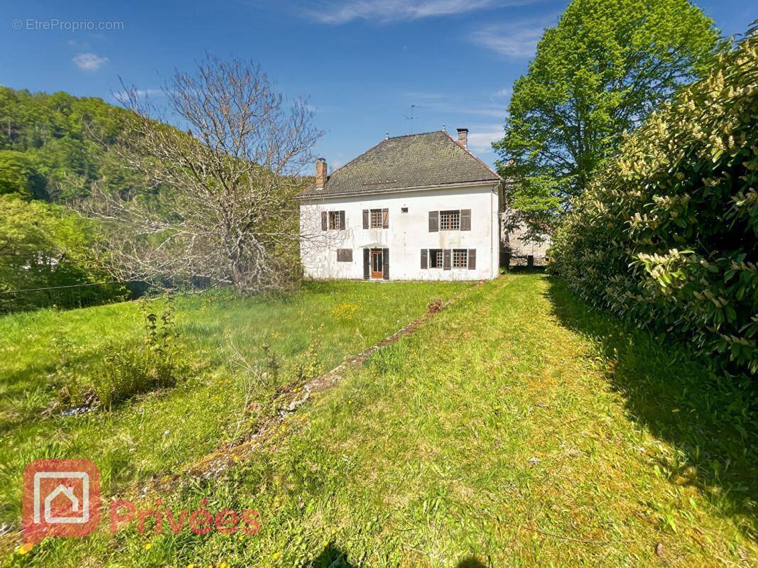 Maison à SOULCE-CERNAY