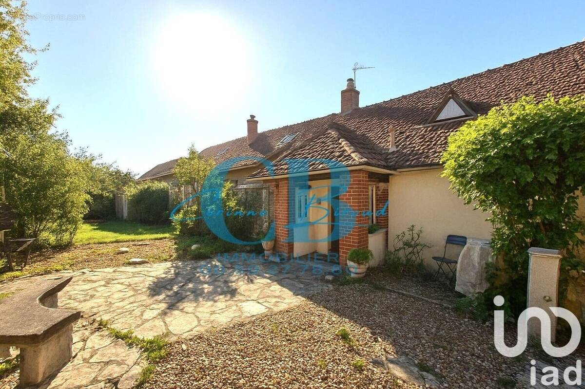 Photo 1 - Maison à SAINT-CREPIN-IBOUVILLERS