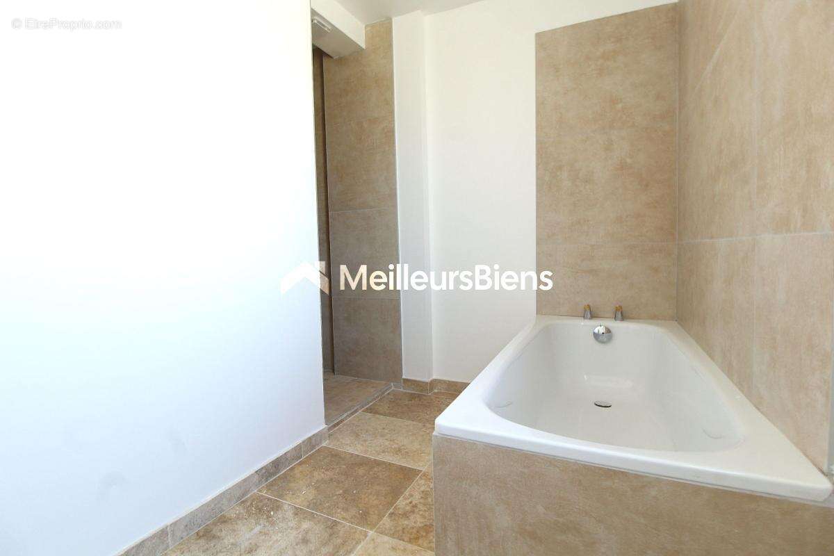 Maison à SAINT-MAUR-DES-FOSSES