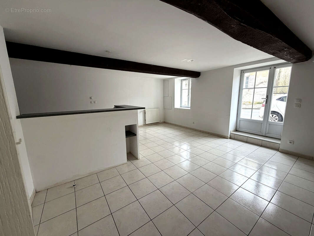 Maison à MIGNE-AUXANCES