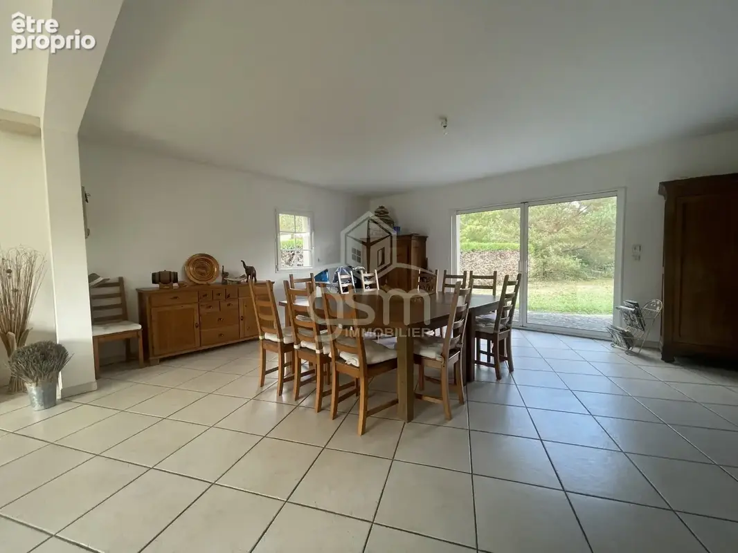 Maison 7 pièces 242 m² à vendre à Veigne (37250) - photo 6