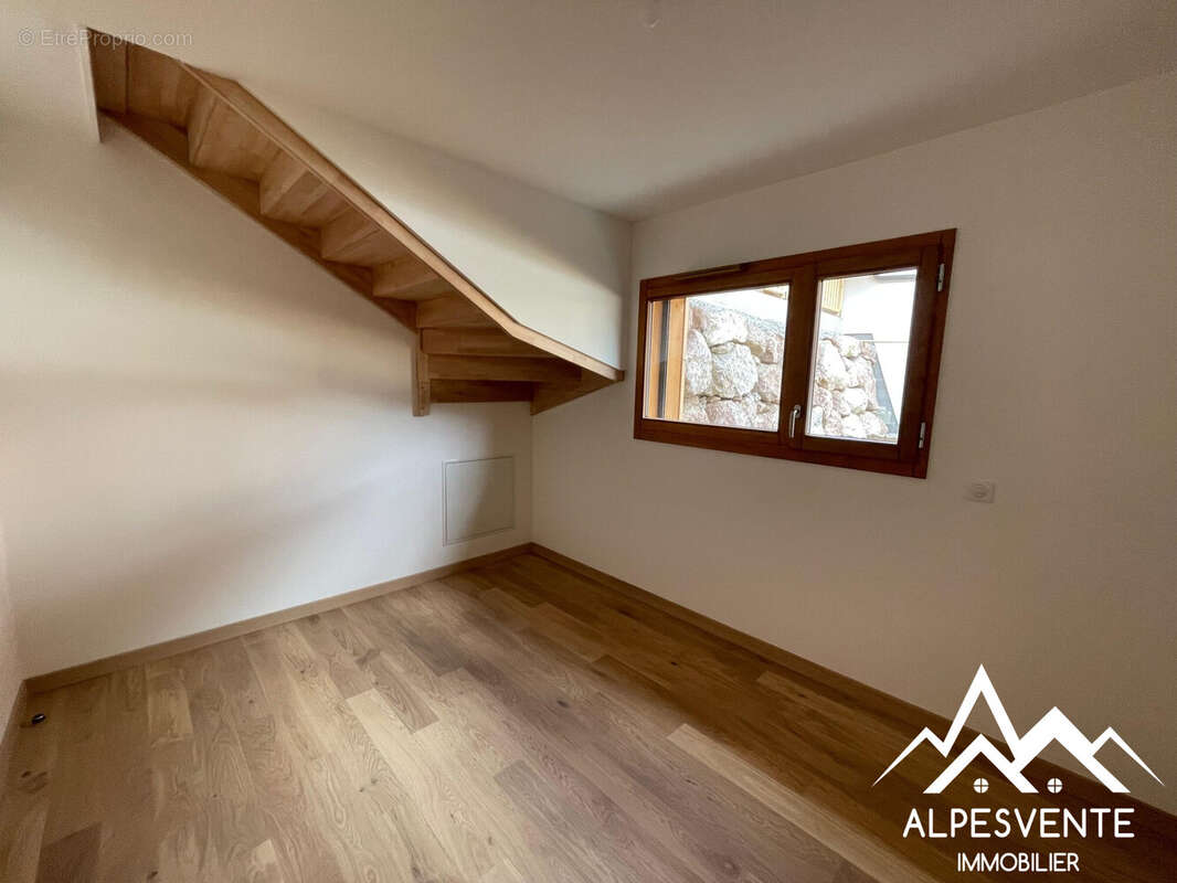 Chalet neuf Essert-Romand - Maison à ESSERT-ROMAND