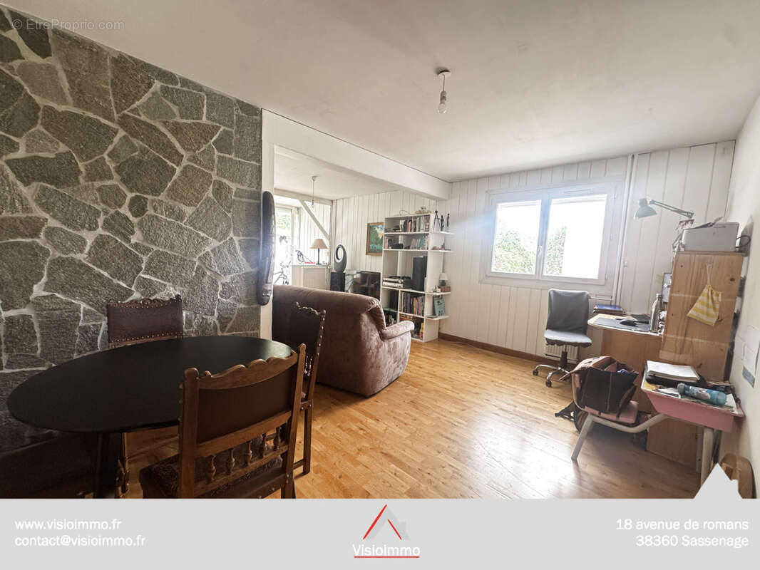 Appartement à SASSENAGE