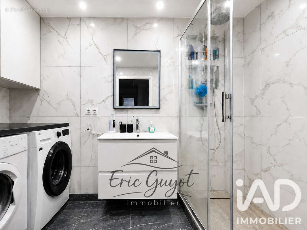 Photo 6 - Appartement à LE PLESSIS-TREVISE