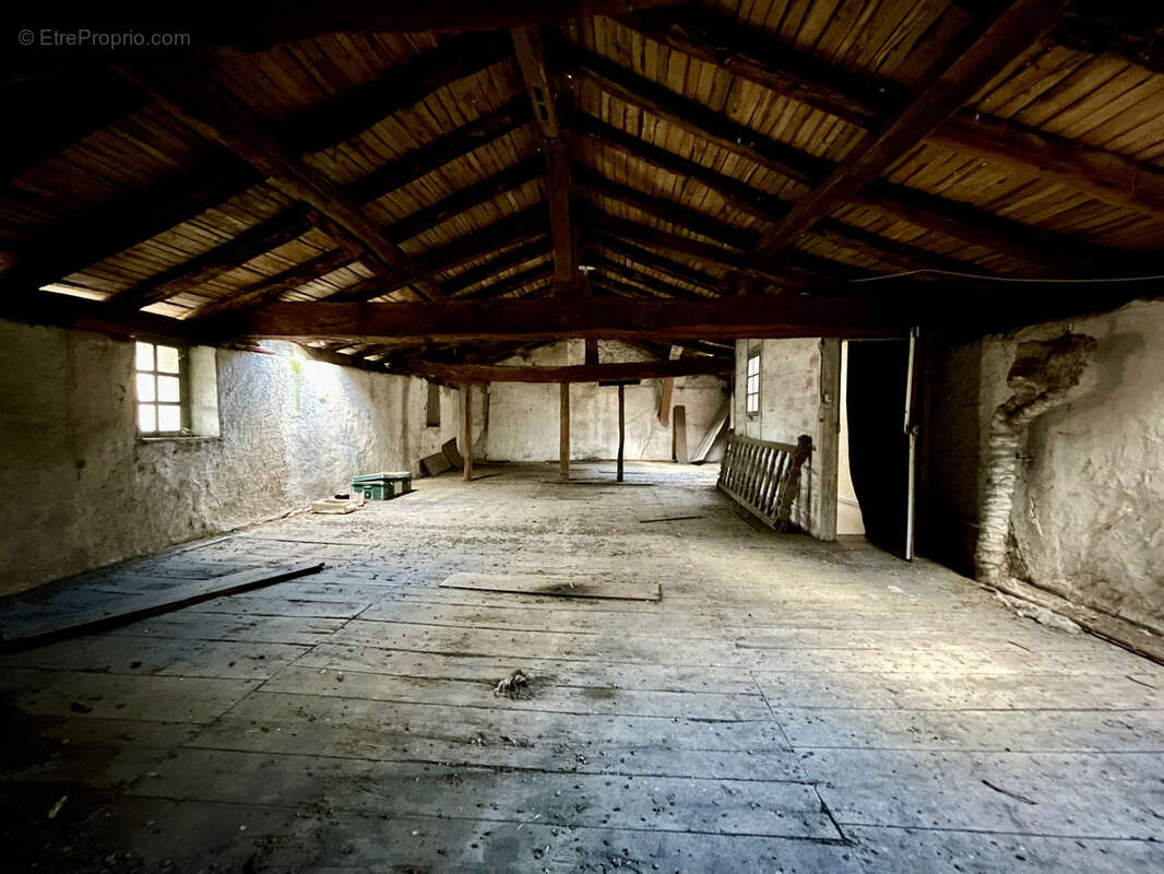 Appartement à CONFOLENS