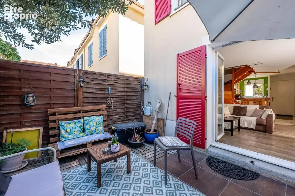 Proche centre ville - maison de 79.70 m² - 3 chambres  - jardin - garage - photo 1