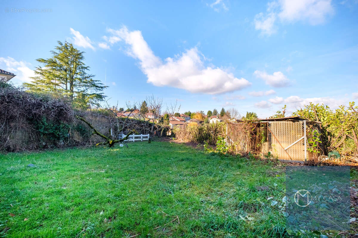 Maison à SAINT-PIERRE-DE-CHANDIEU