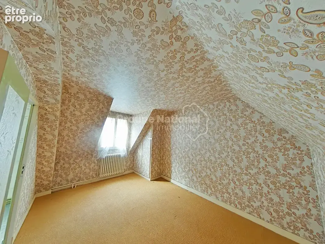 Saint-épain, le charme d'une maison au c?ur du village ! - photo 9
