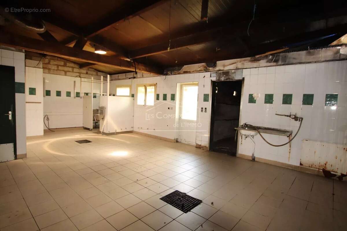 Appartement à DONGES