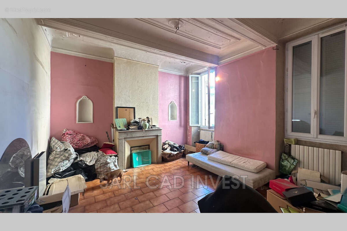 Appartement à MARSEILLE-6E